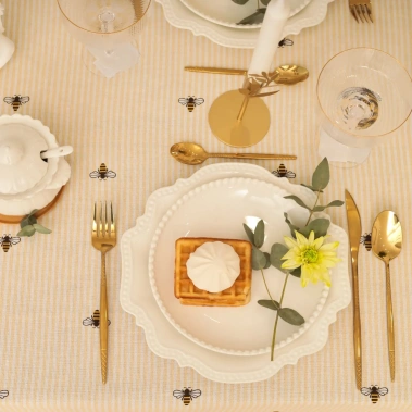 Скатерть Доляна "Пчёлки" 146х180см, рогожка 164 г/м2, 100% хл 10783193 - Сима-ленд - фото в интернет-магазине Арктика