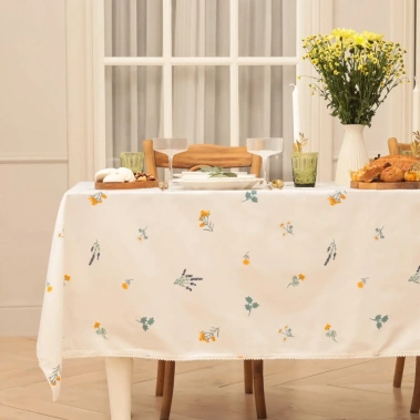 Скатерть Этель "Полевые цветочки" 146х220+/-2см, рогожка 176 г/м2, 100% хл 10783211 - Сима-ленд - фото в интернет-магазине Арктика