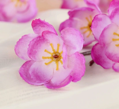 Цветы искусственные "Ветка яблони" 4,5х58 см, сиреневый 4301688 - Сима-ленд - фото в интернет-магазине Арктика