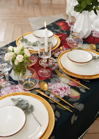 Скатерть "Этель" Flowers 110х147 см,  100% хлопок, саржа 190 г/м2   4645861 - Сима-ленд - фото в интернет-магазине Арктика